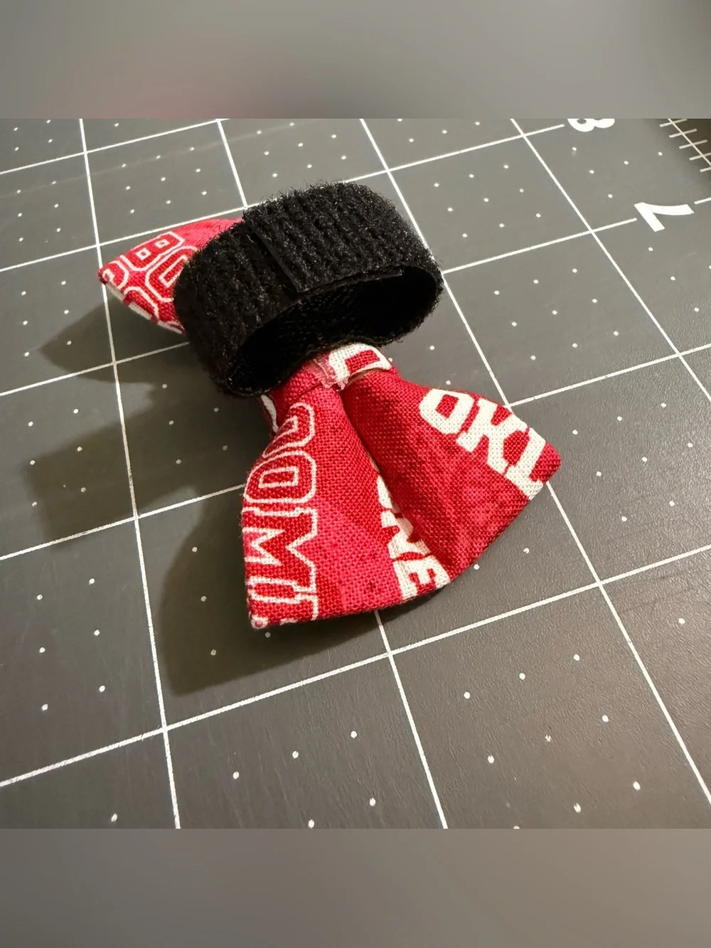 OU Pet Bowtie (small)
